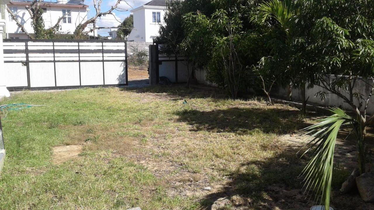 Appartamento Dino 3 Trou aux Biches Esterno foto